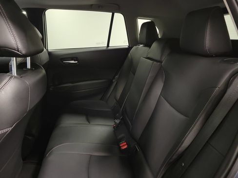 Used 2023 Toyota Corolla Cross XLE w/ Convenience Package FWD image 27
