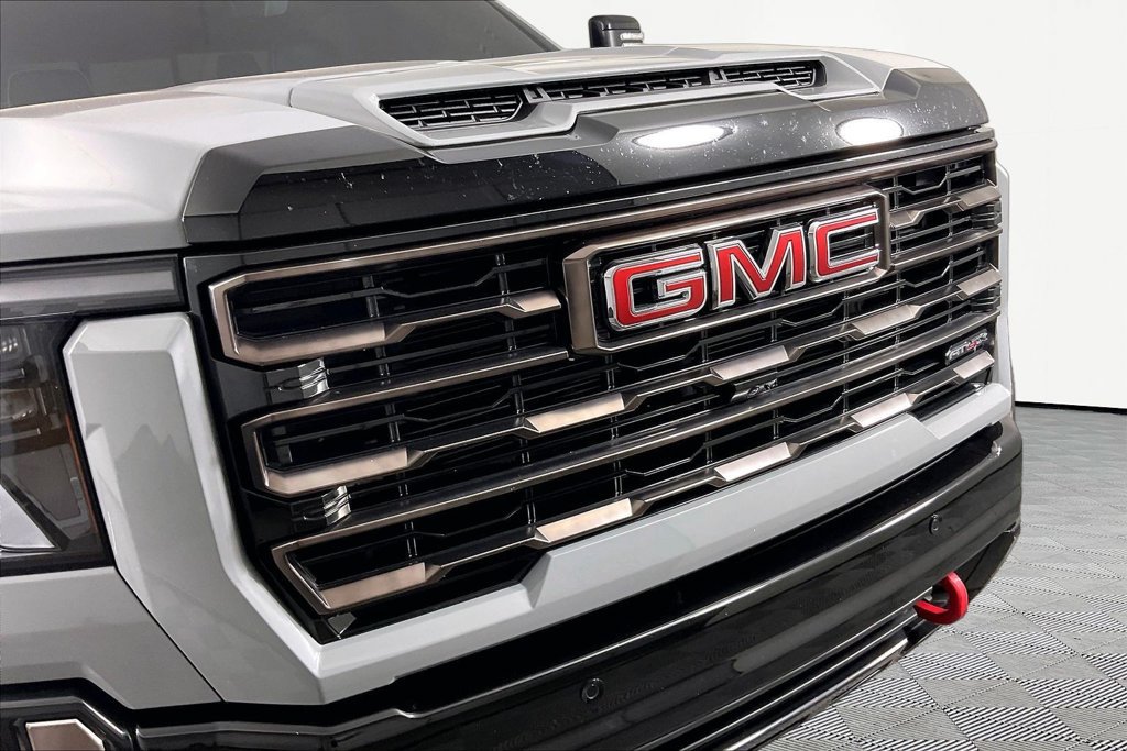 Used 2024 GMC Sierra 2500 AT4X AWD/4WD image 29