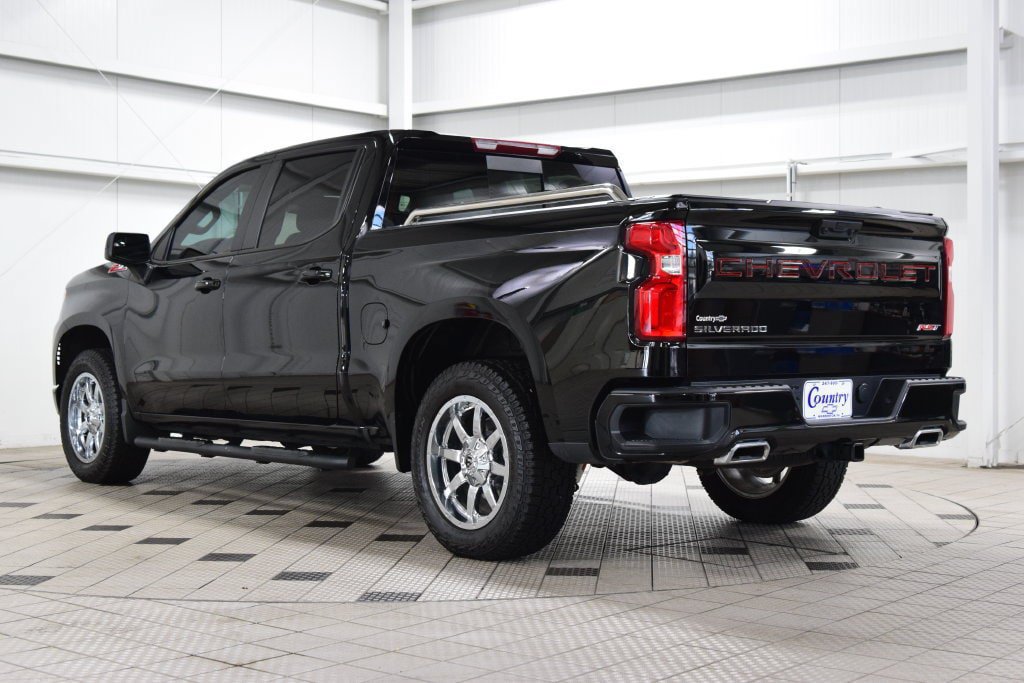 Used 2025 Chevrolet Silverado 1500 RST w/ Z71 Off-Road Package AWD/4WD image 6
