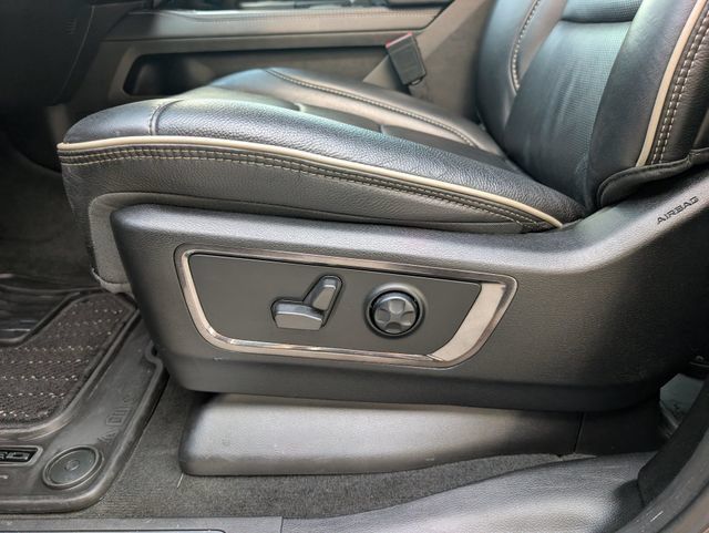 Used 2022 RAM 1500 Limited AWD/4WD image 19