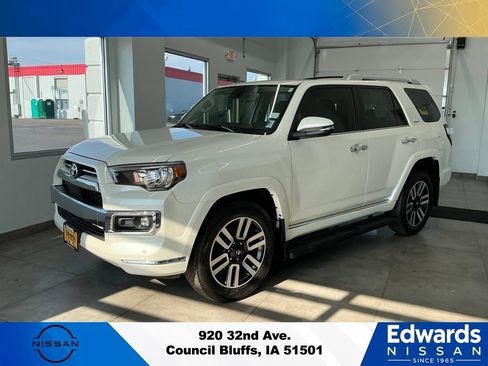 Used 2023 Toyota 4Runner Limited AWD/4WD image 5