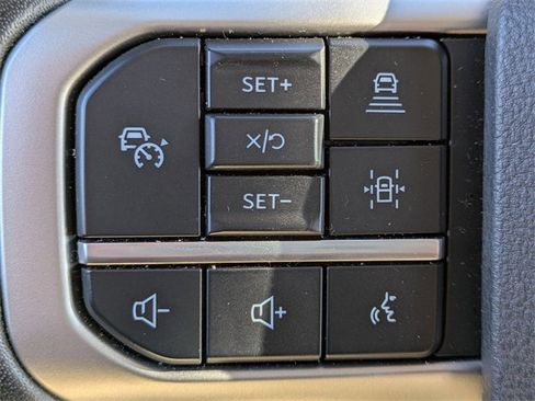 Certified 2024 Ford Expedition Limited image 25