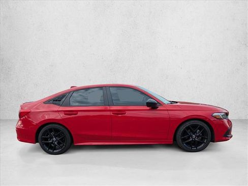 Used 2024 Honda Civic Sport image 4