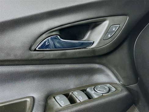Used 2023 Chevrolet Equinox RS AWD/4WD image 18