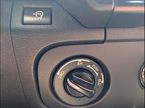 Used 2026 Nissan Frontier SV w/ Tow Package image 16