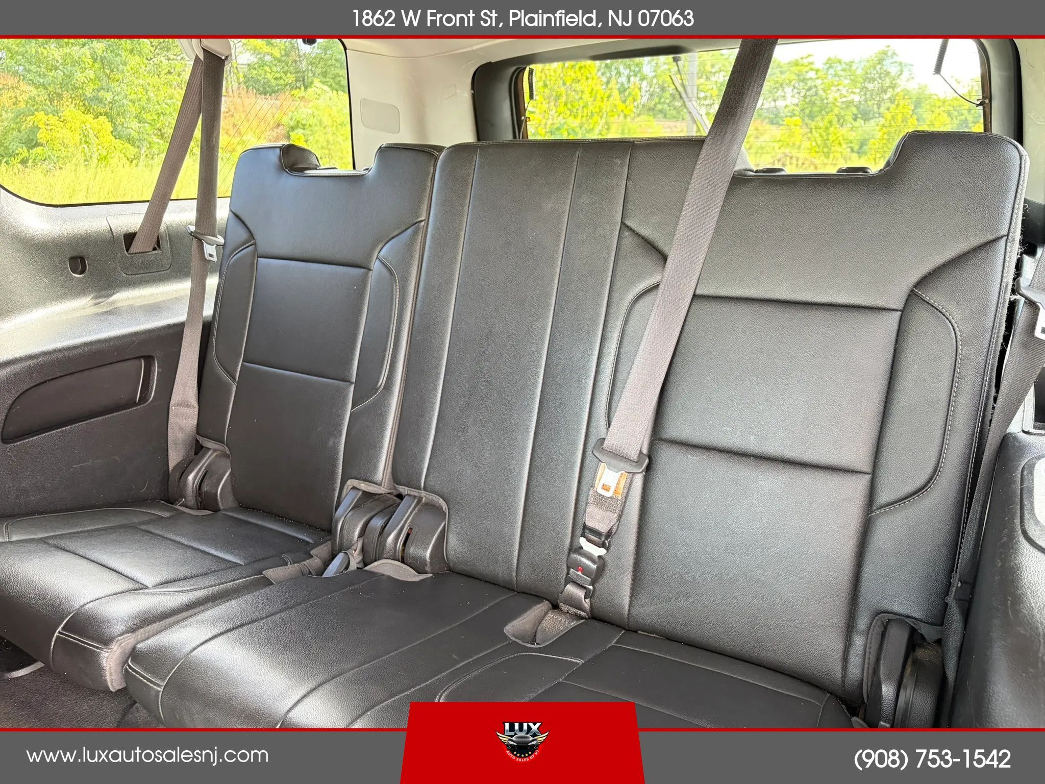 Used 2018 Chevrolet Suburban LT w/ Luxury Package AWD/4WD image 35