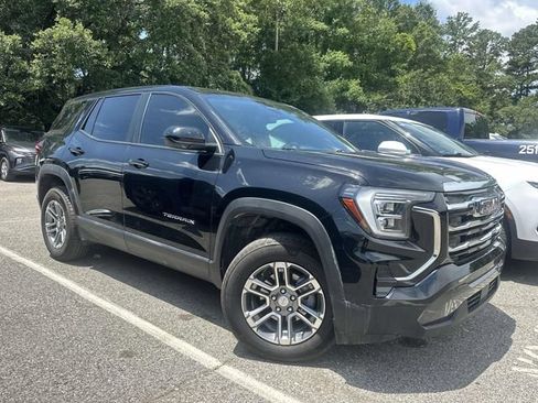 Used 2025 GMC Terrain Elevation AWD/4WD image 10