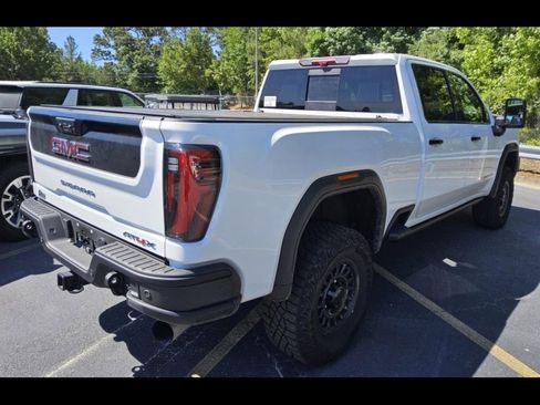 Used 2025 GMC Sierra 2500 AT4X w/ AT4X AEV Edition AWD/4WD image 9