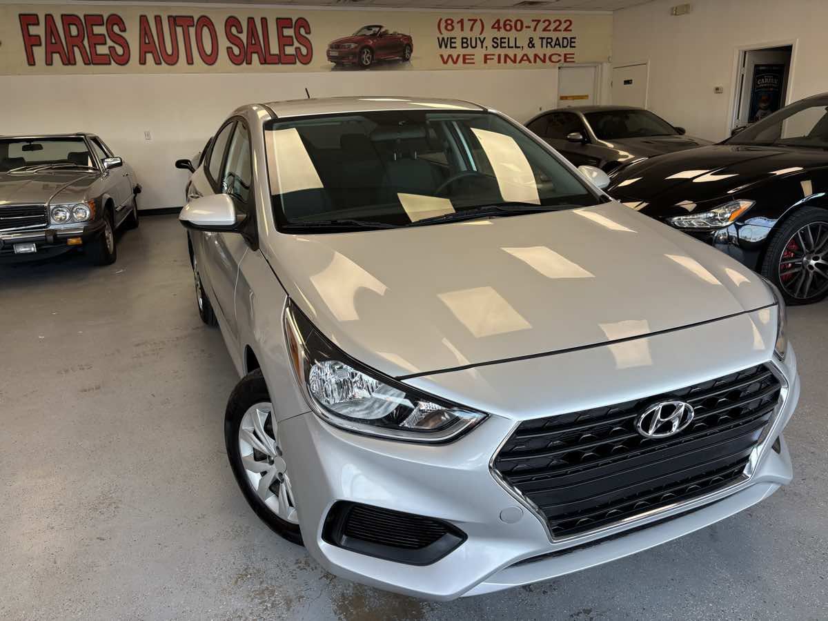 Used 2022 Hyundai Accent SE FWD image 1