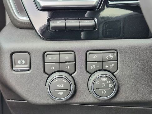 New 2026 Chevrolet Silverado 2500 High Country w/ Midnight Edition AWD/4WD image 22