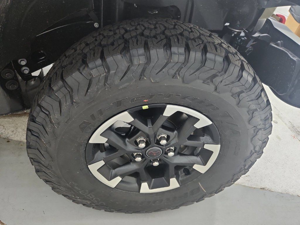New 2026 Jeep Wrangler Unlimited Rubicon AWD/4WD image 25
