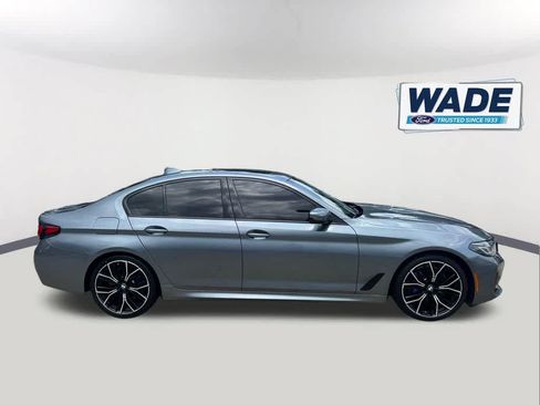 Used 2022 BMW 530i w/ M Sport Package RWD image 4