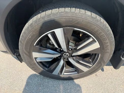 Used 2021 Nissan Rogue SL AWD/4WD image 10