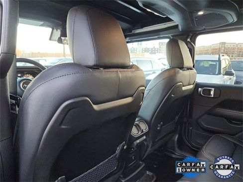 Used 2025 Jeep Wrangler Unlimited Sahara w/ Safety Group image 23