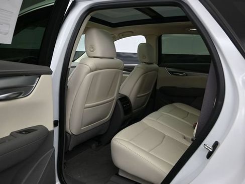 Used 2020 Cadillac XT5 Premium Luxury AWD/4WD image 22