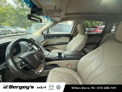Used 2020 Lincoln Nautilus Reserve AWD/4WD image 6