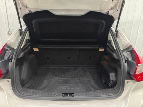 Used 2014 Ford Focus Titanium FWD image 31