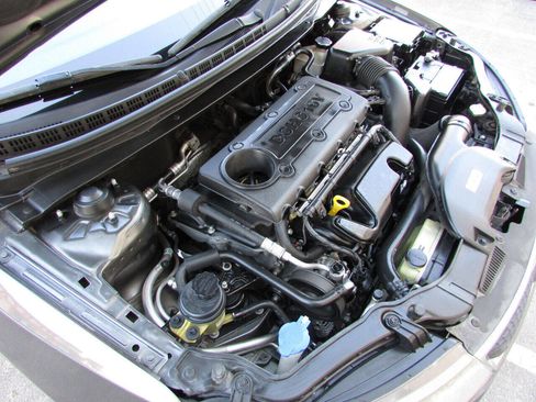 Used 2013 Kia Forte EX image 29