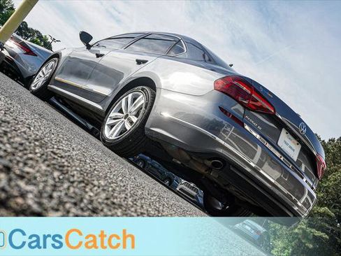 Used 2018 Volkswagen Passat 2.0T SE image 5