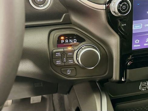 New 2026 RAM 1500 4x4 Crew Cab image 22
