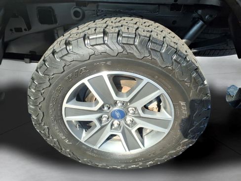 Used 2016 Ford F150 XLT w/ Equipment Group 302A Luxury AWD/4WD image 14