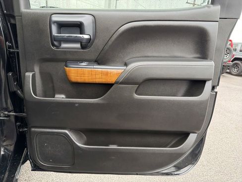 Used 2014 GMC Sierra 1500 SLT w/ Suspension Package, Off-Road image 16