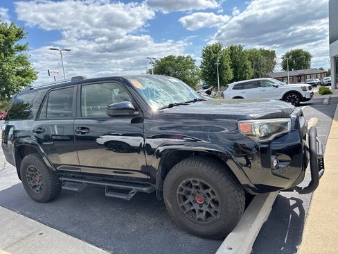 Used 2022 Toyota 4Runner SR5 w/ TRD Black Wheel Package (TMS) AWD/4WD image 3