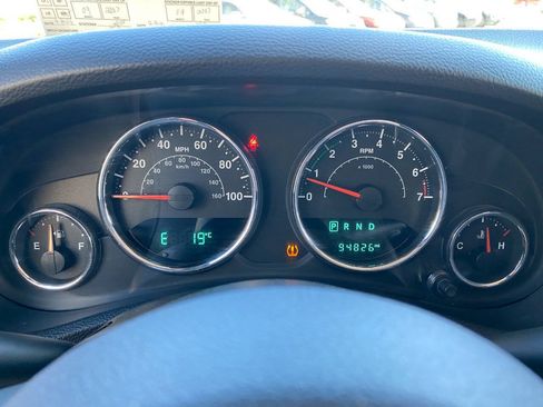 Used 2014 Jeep Wrangler Unlimited Sport w/ Quick Order Package 24S AWD/4WD image 13
