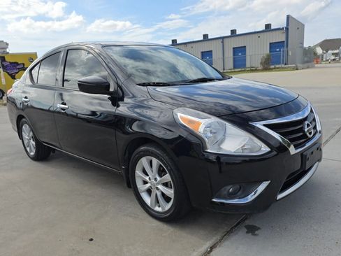 Used 2015 Nissan Versa w/ SL Tech Package FWD image 35