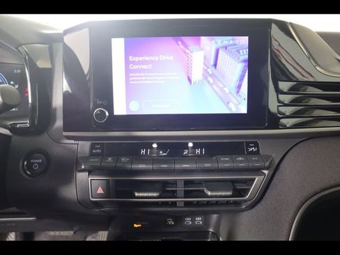 Used 2025 Toyota Camry LE image 24