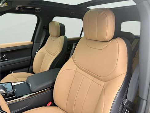 New 2026 Land Rover Range Rover Sport Dynamic SE AWD/4WD image 15