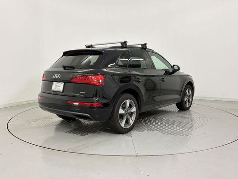 Used 2020 Audi Q5 2.0T Premium w/ Titanium Sport Package AWD/4WD image 9