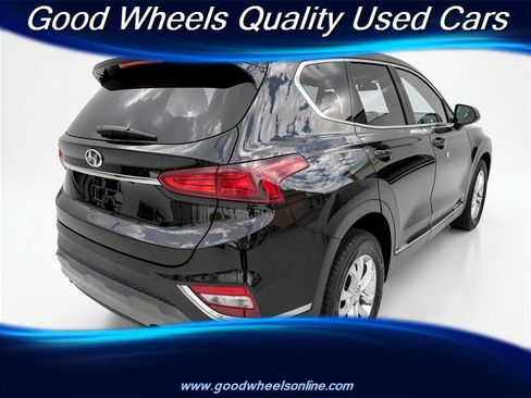Used 2019 Hyundai Santa Fe SE AWD/4WD image 5