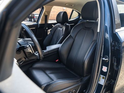 Used 2023 Genesis G70 2.0T AWD/4WD image 21