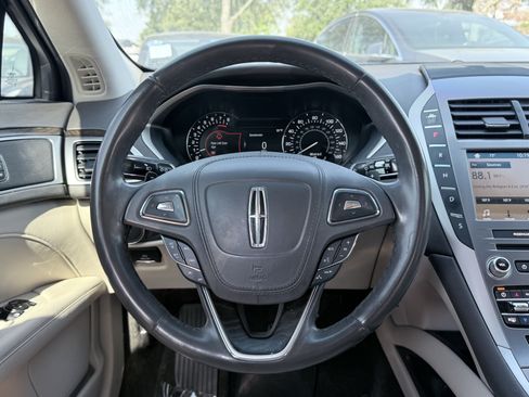 Used 2017 Lincoln MKZ Reserve FWD image 46