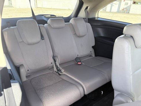 Used 2019 Honda Odyssey LX image 15