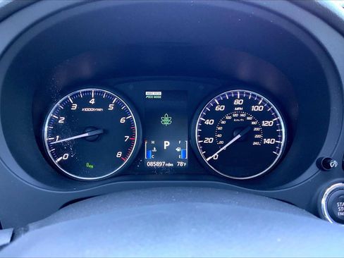 Used 2017 Mitsubishi Outlander SEL AWD/4WD image 26