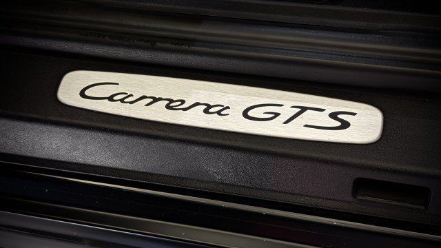 Used 2016 Porsche 911 Carrera GTS RWD image 16