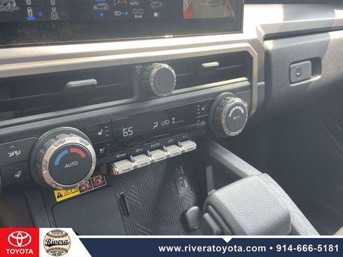 Certified 2025 Toyota 4Runner TRD Off-Road Premium w/ Tow Technology Package AWD/4WD image 32