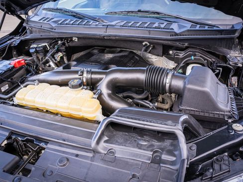 Used 2019 Ford F150 XLT w/ Equipment Group 302A Luxury image 34