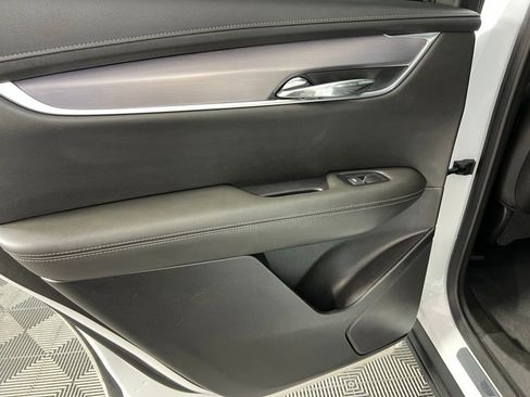 Used 2024 Cadillac XT6 Luxury w/ LPO, Floor Liner Package image 29