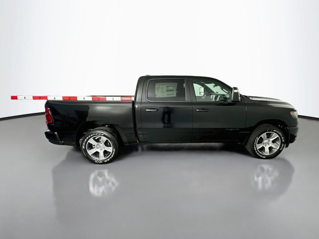 New 2026 RAM 1500 Express AWD/4WD image 8