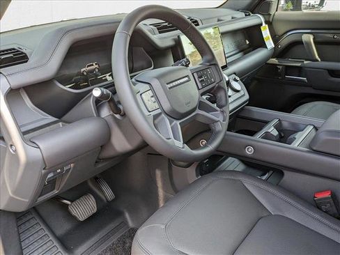 New 2025 Land Rover Defender 110 S image 3