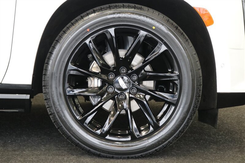 Used 2024 Cadillac Escalade Sport Platinum w/ LPO, ONYX Package AWD/4WD image 27