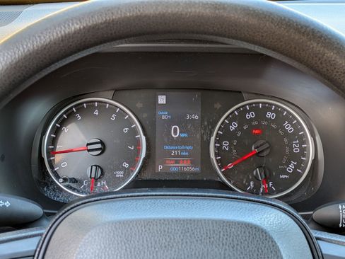 Used 2020 Toyota RAV4 XLE image 21