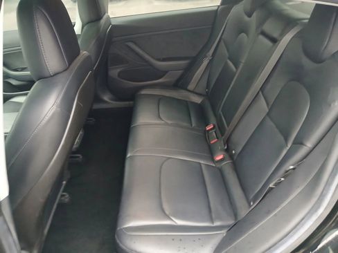 Used 2018 Tesla Model 3 Long Range image 13