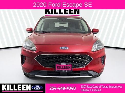 Used 2020 Ford Escape SE FWD image 2