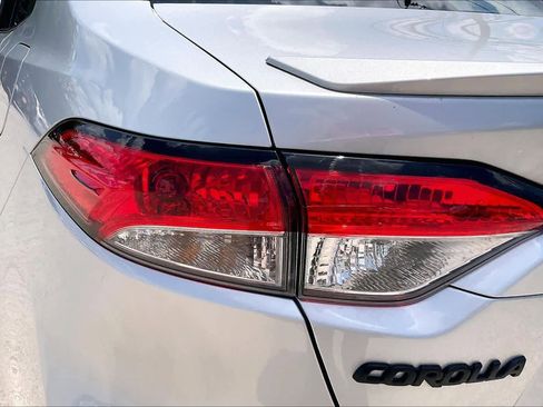 Used 2026 Toyota Corolla SE FWD image 27