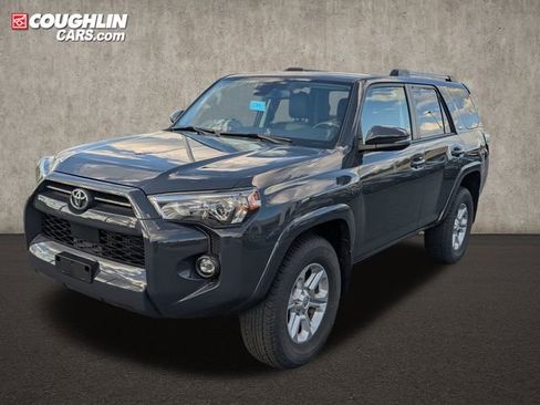 Used 2024 Toyota 4Runner SR5 Premium w/ Moonroof Package AWD/4WD image 3