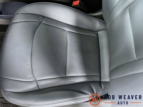 Used 2023 Buick Enclave Essence AWD/4WD image 24